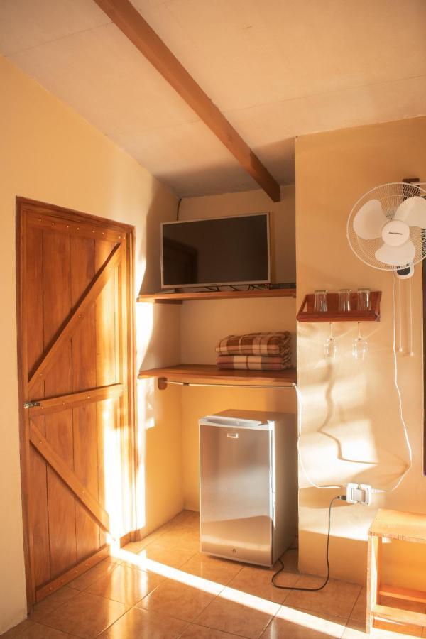 Slow Travel Lodge Upala Extérieur photo